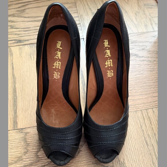 L.A.M.B. Leather Pumps - Size 9.5 - Picture 2 of 5